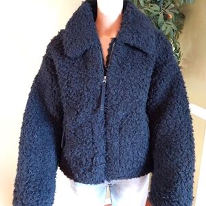 UGG Maeve Sherpa Jacket, NWT, Size M‎